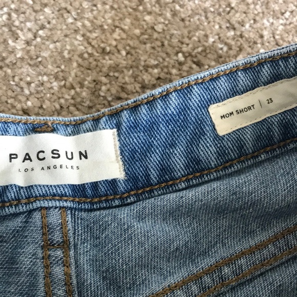 New Pacsun Mom Shorts - Picture 2 of 4
